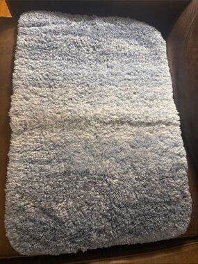 Plush Light Blue Shag Bath Mat - Soft Comfort